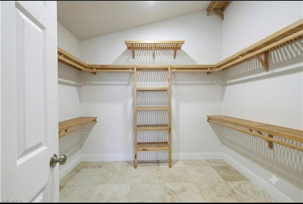 4312 25th PL