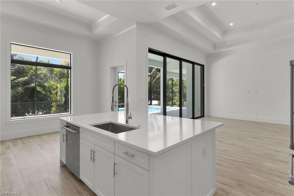 60 Tahiti RD