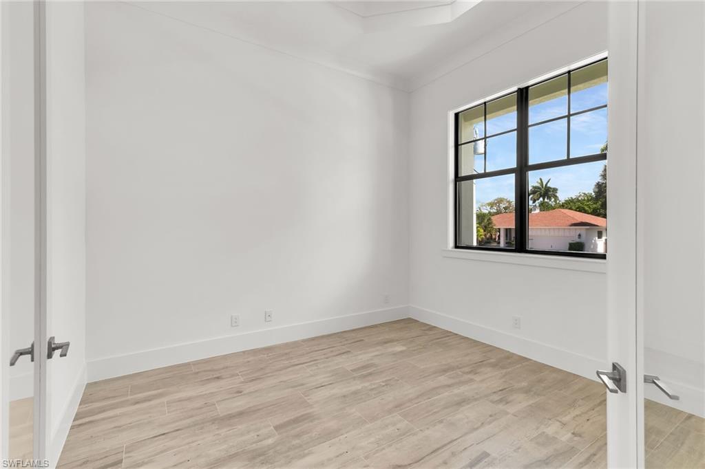 60 Tahiti RD