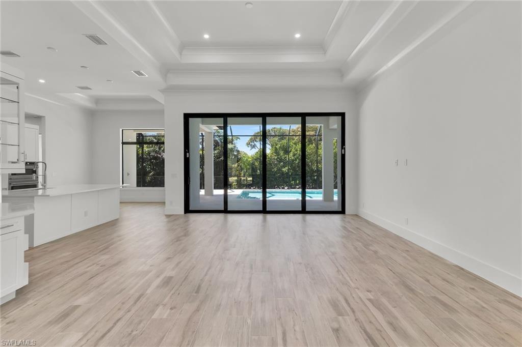 60 Tahiti RD