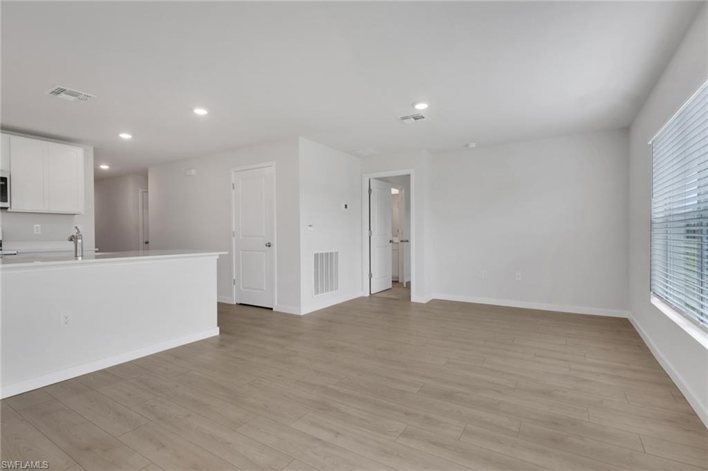 532 Ilaria CT