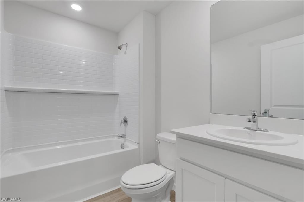 532 Ilaria CT