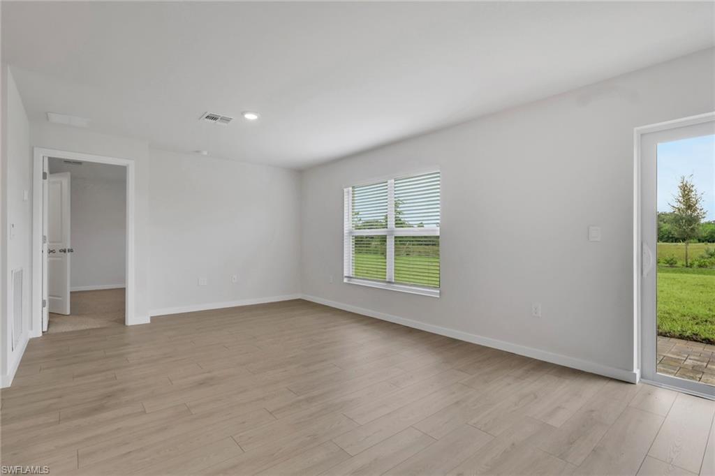 532 Ilaria CT