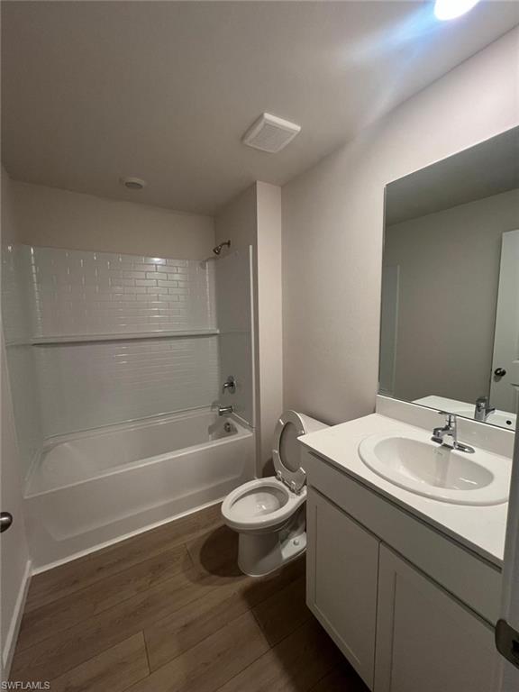 532 Ilaria CT
