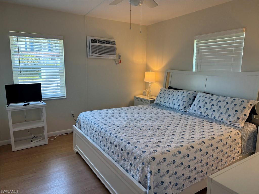 190 Collier BLVD N1
