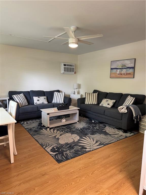 190 Collier BLVD N1