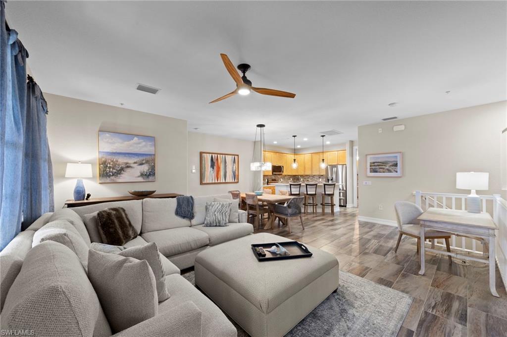 9076 Rialto ST 6204