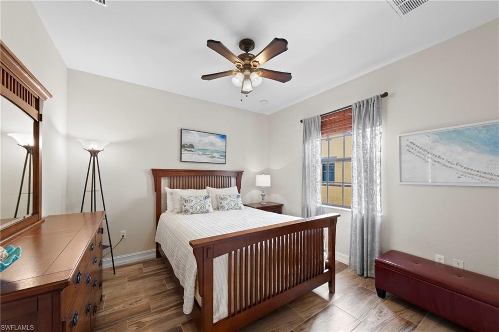 9076 Rialto ST 6204