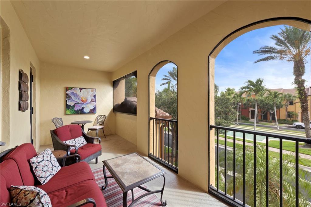 9076 Rialto ST 6204