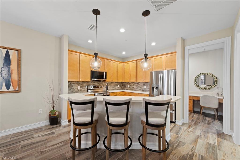 9076 Rialto ST 6204