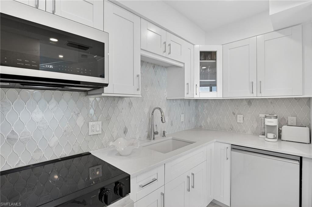58 Collier BLVD 1607