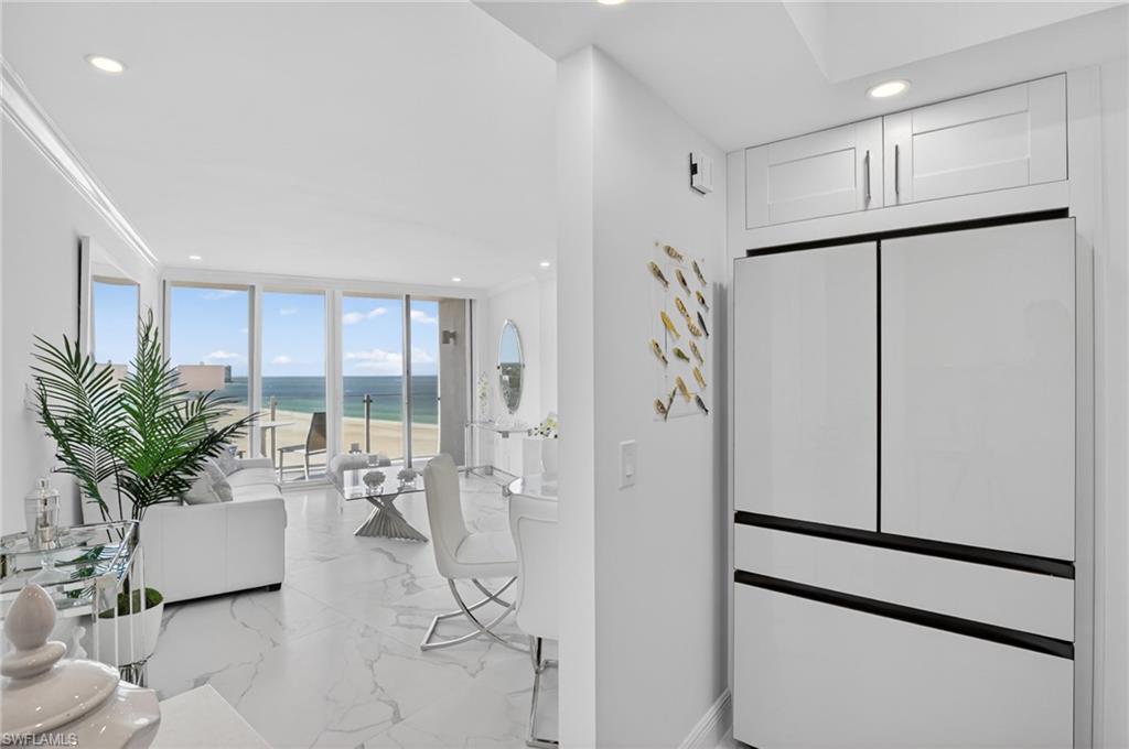 58 Collier BLVD 1607