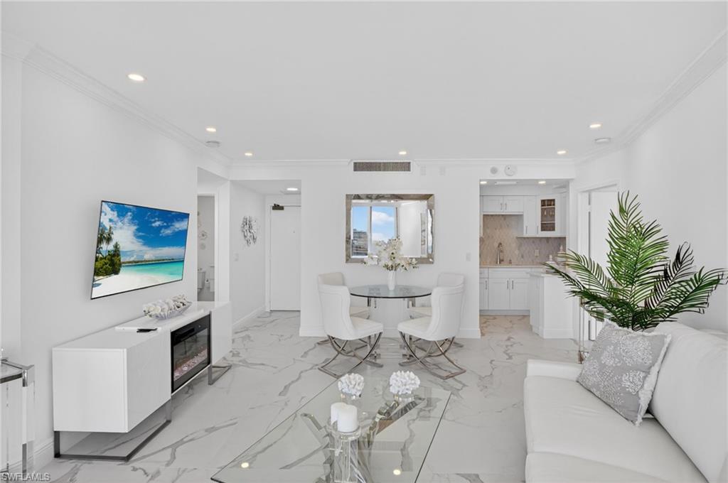 58 Collier BLVD 1607