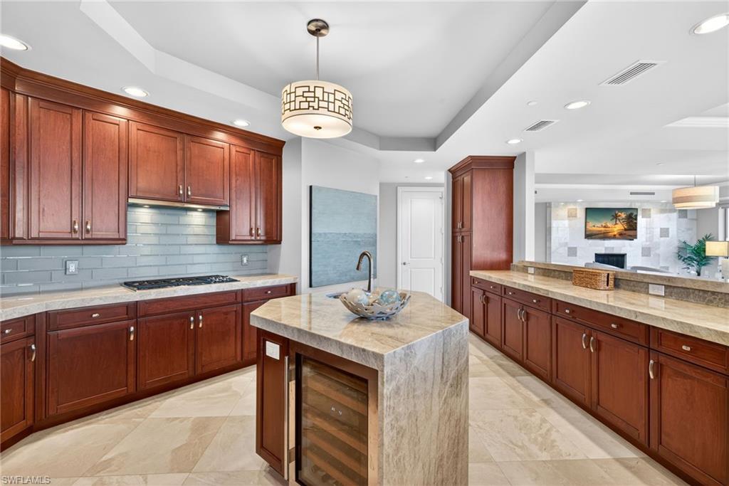 4851 Bonita Bay BLVD 504