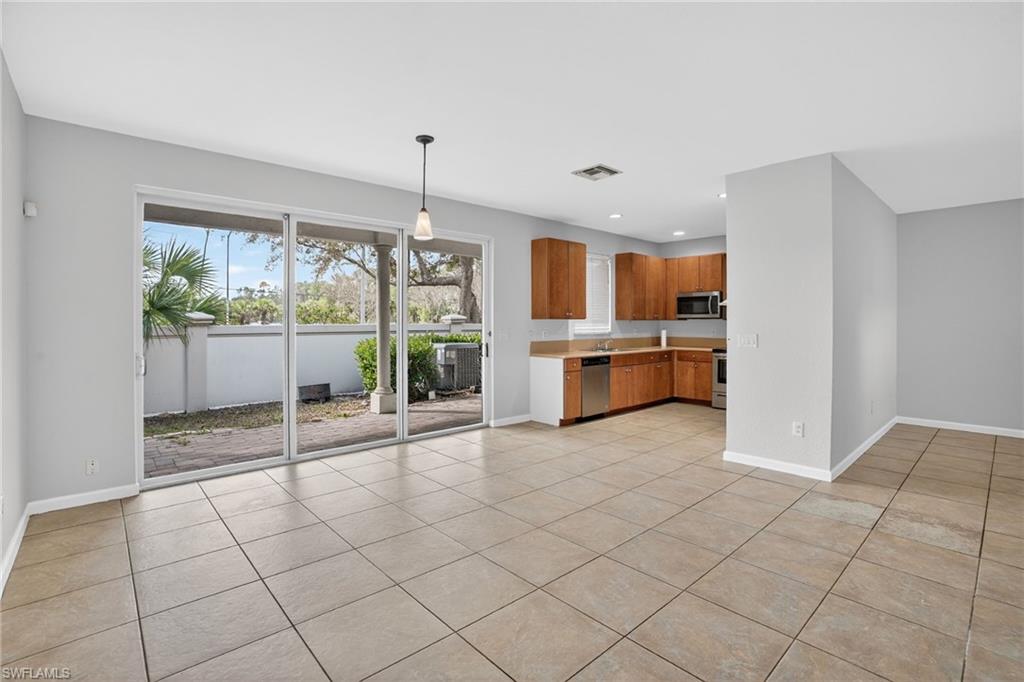 7013 Romana WAY 1506