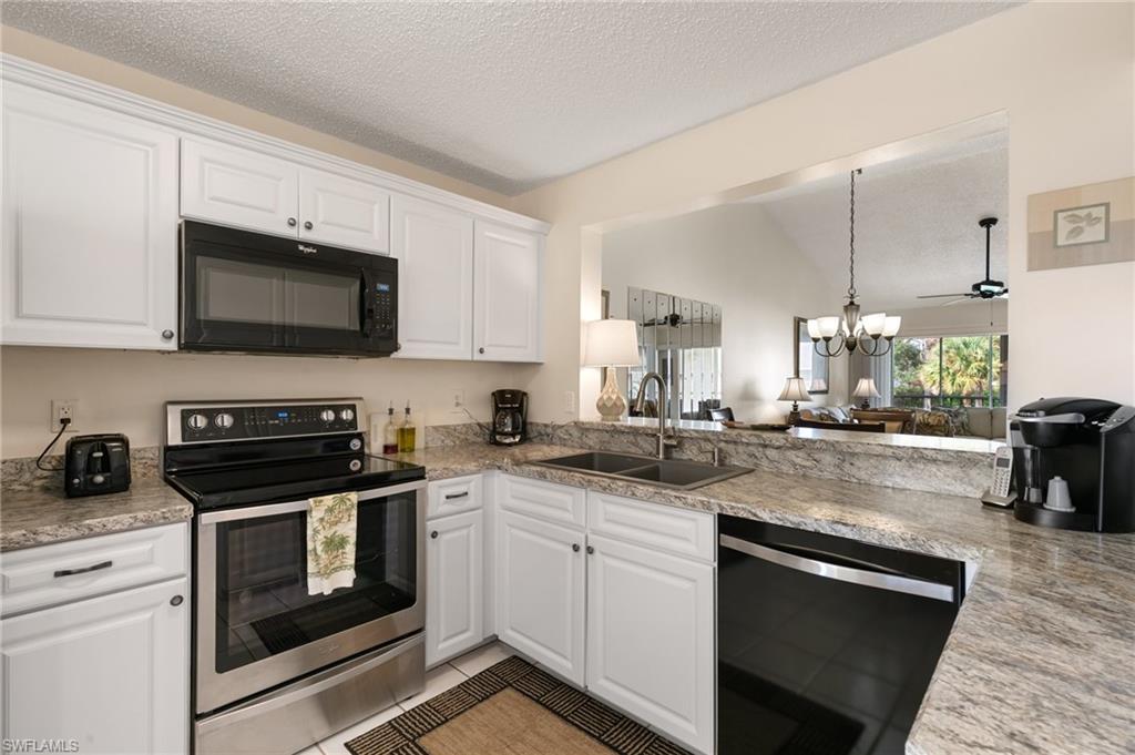 685 Squire CIR 204