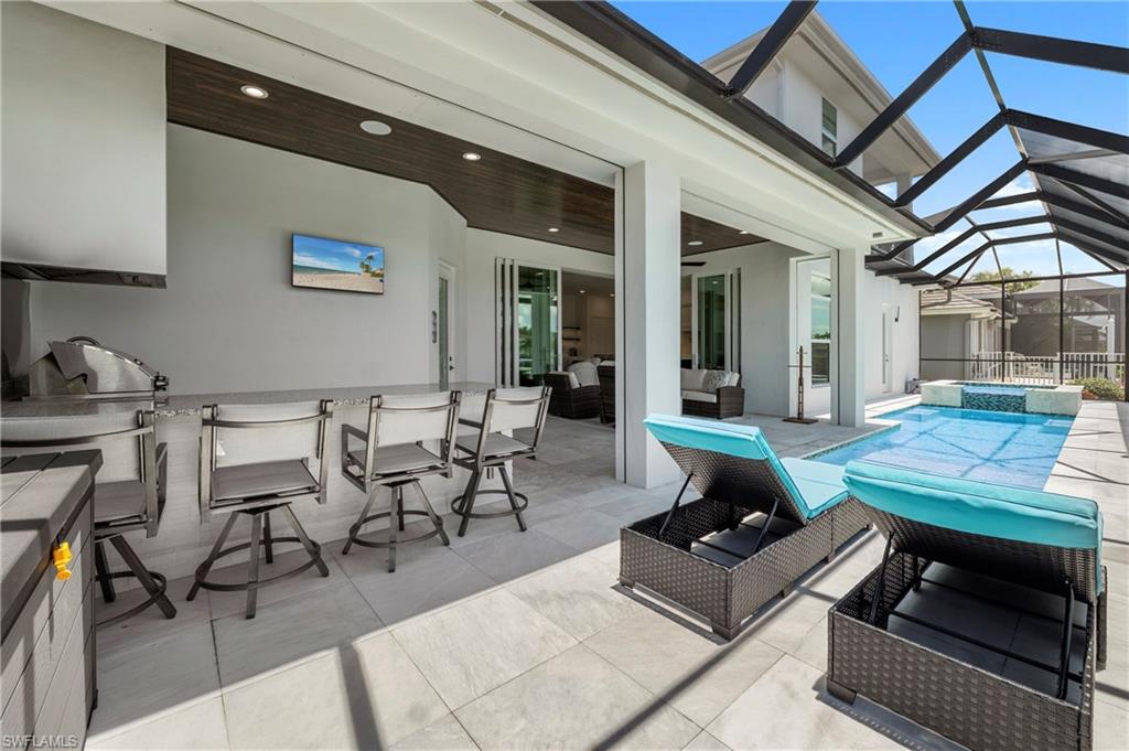 777 Bluebonnet CT