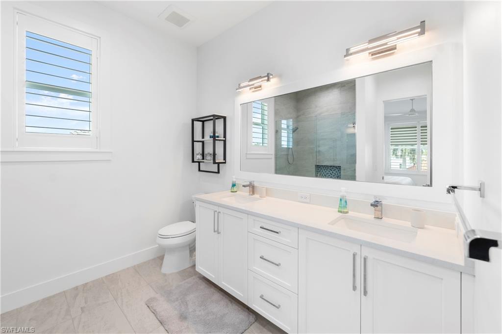 777 Bluebonnet CT