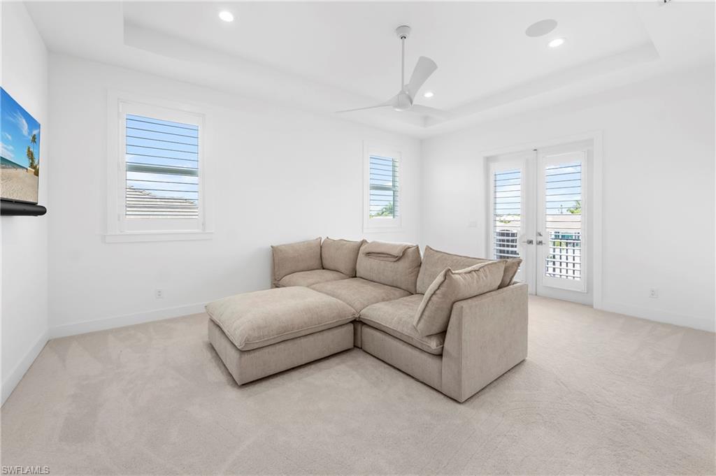 777 Bluebonnet CT
