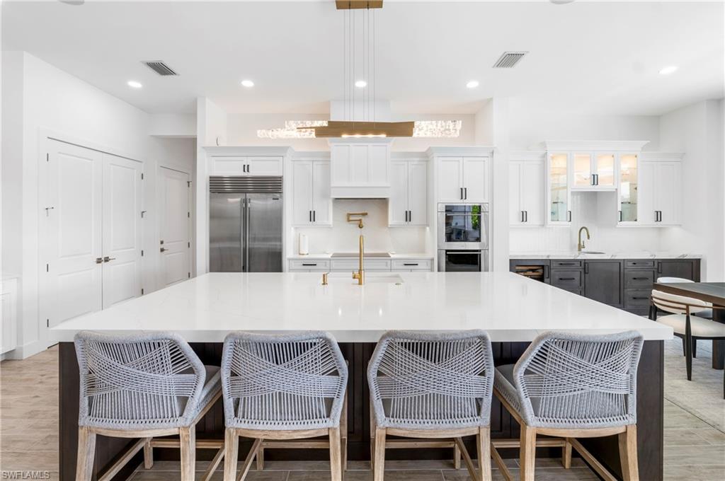 777 Bluebonnet CT