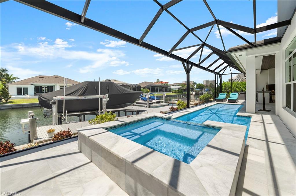 777 Bluebonnet CT