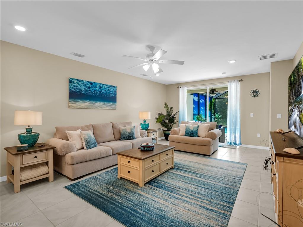 14695 Edgewater CIR