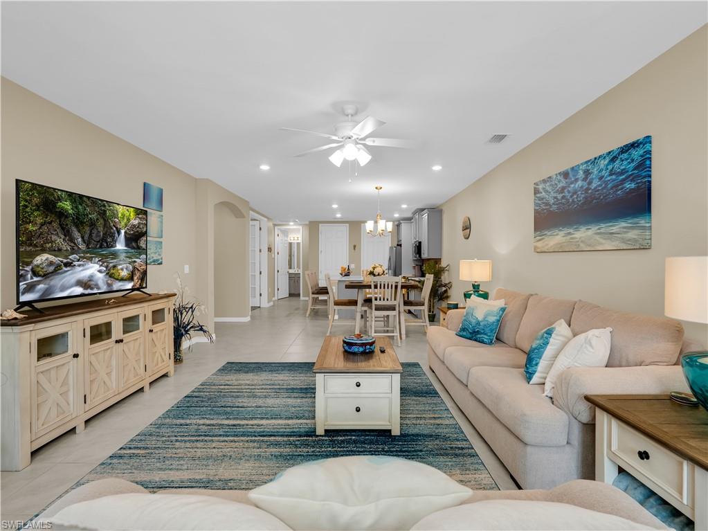 14695 Edgewater CIR