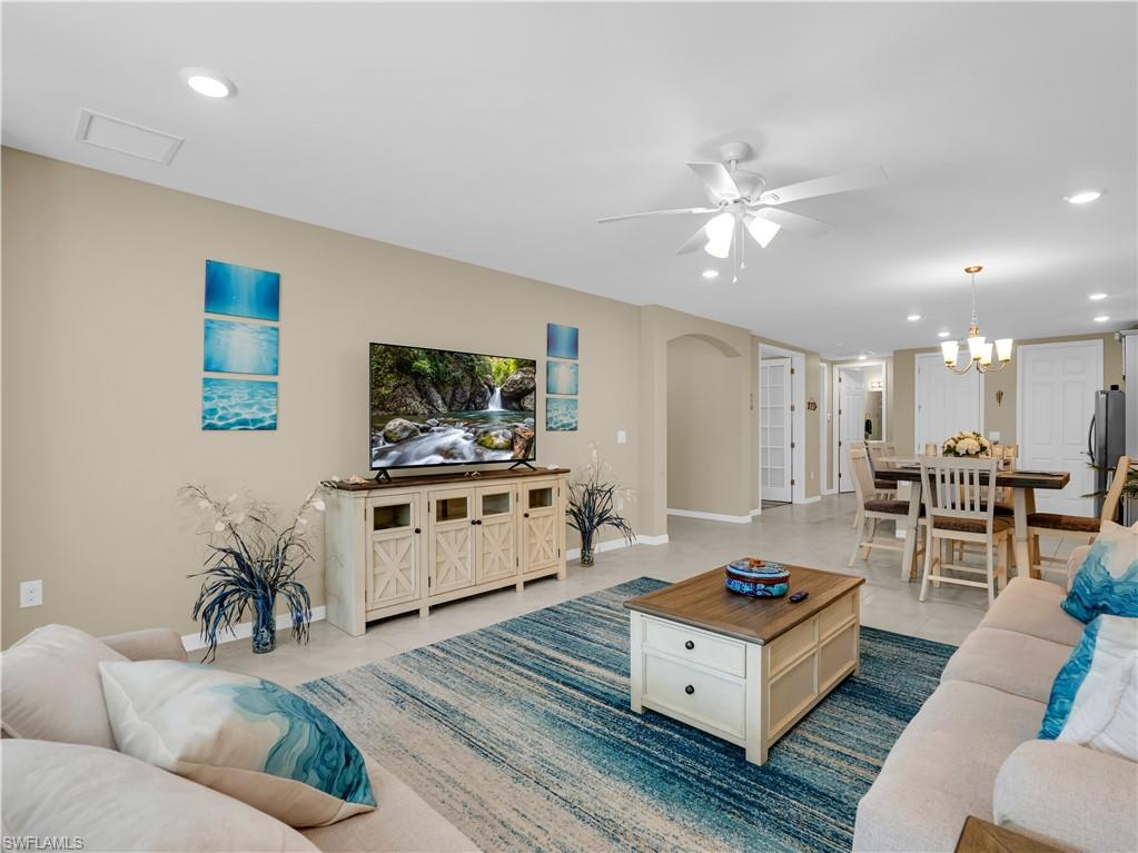 14695 Edgewater CIR