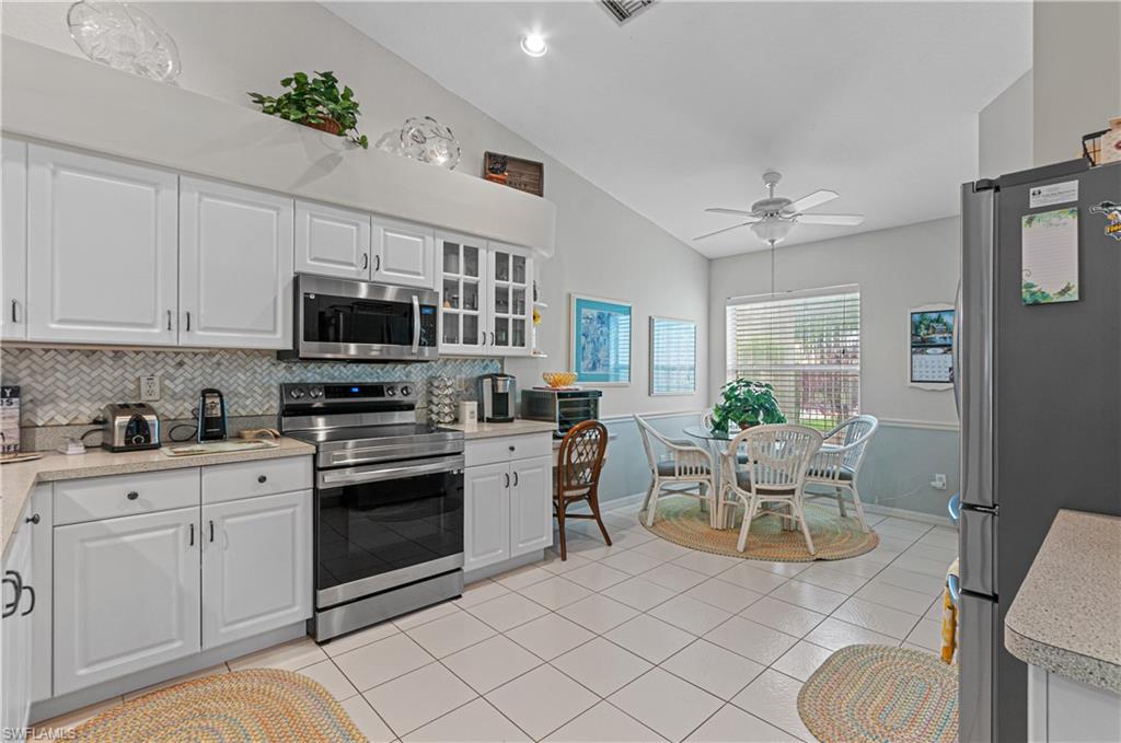5510 Greenwood CIR 3