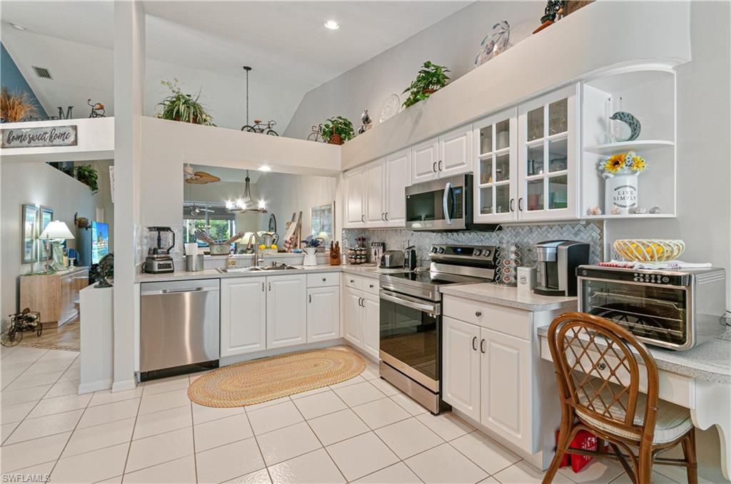 5510 Greenwood CIR 3