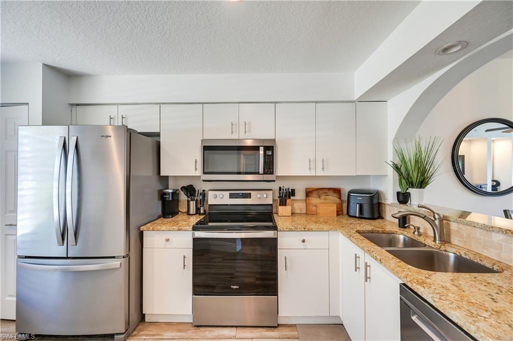 6650 Huntington Lakes CIR 102