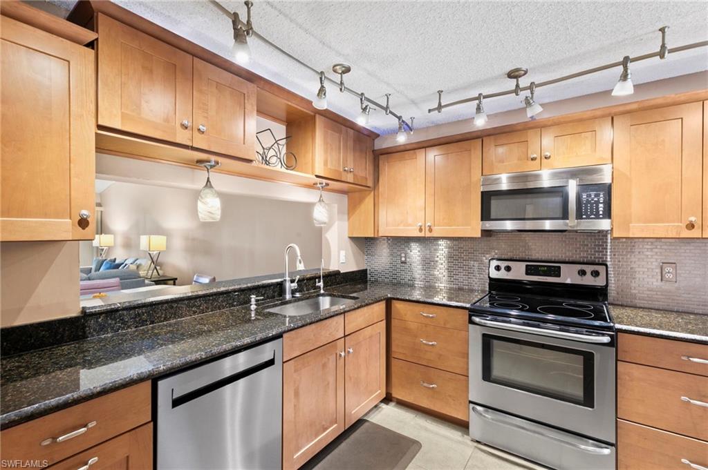 236 Pebble Beach CIR A202