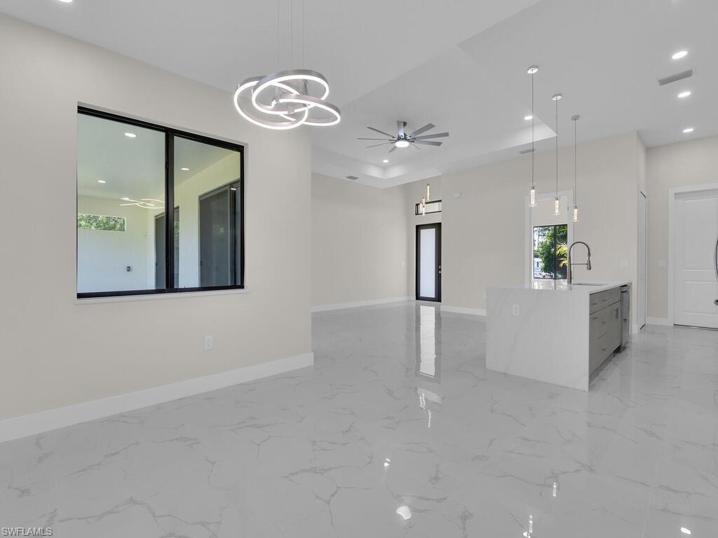 503 LINCOLN BLVD