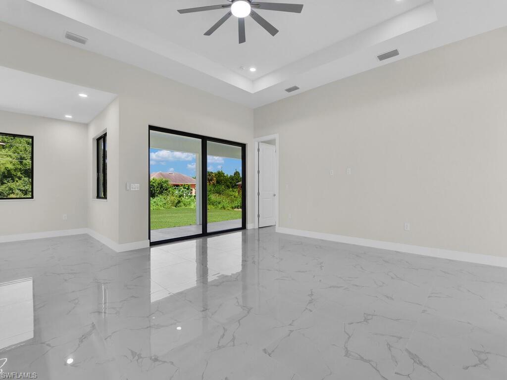 503 LINCOLN BLVD