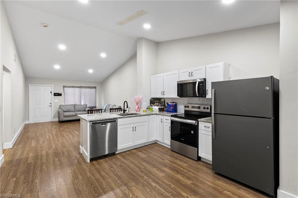 8264-8268 Matanzas RD