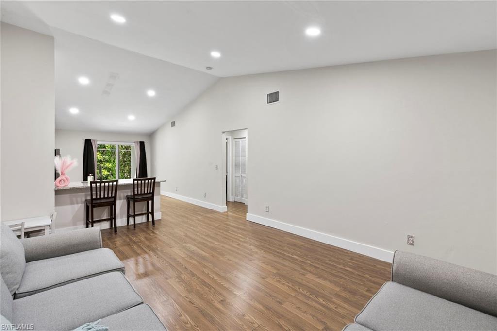 8264-8268 Matanzas RD