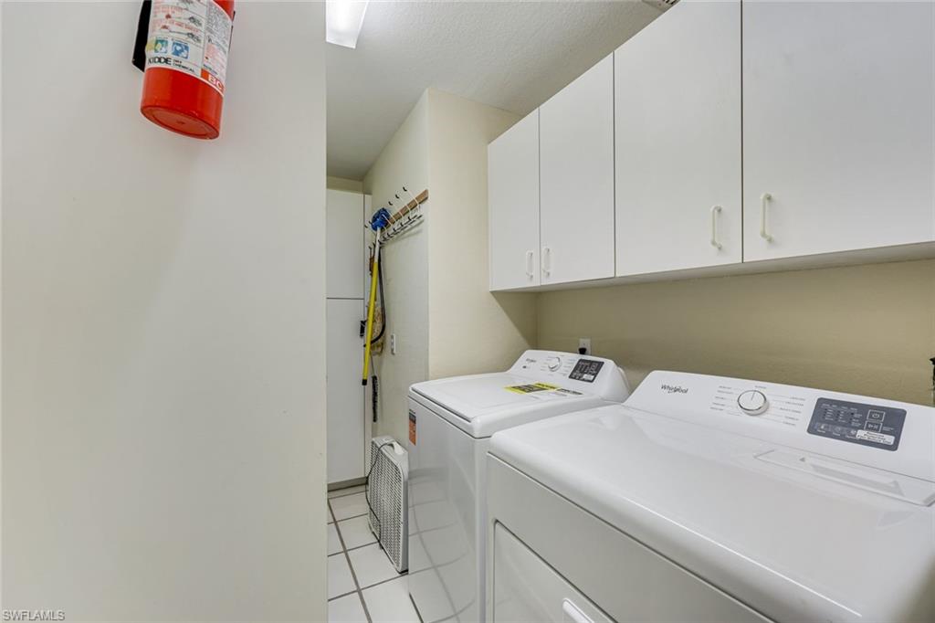 2325 Hidden Lake DR 1