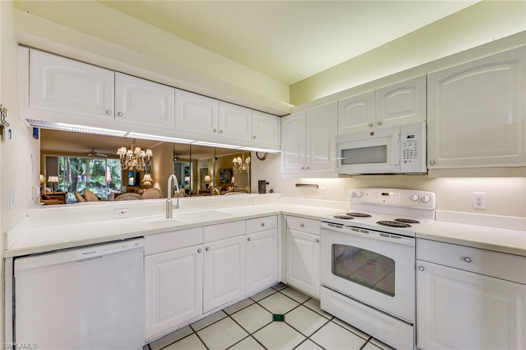 2325 Hidden Lake DR 1