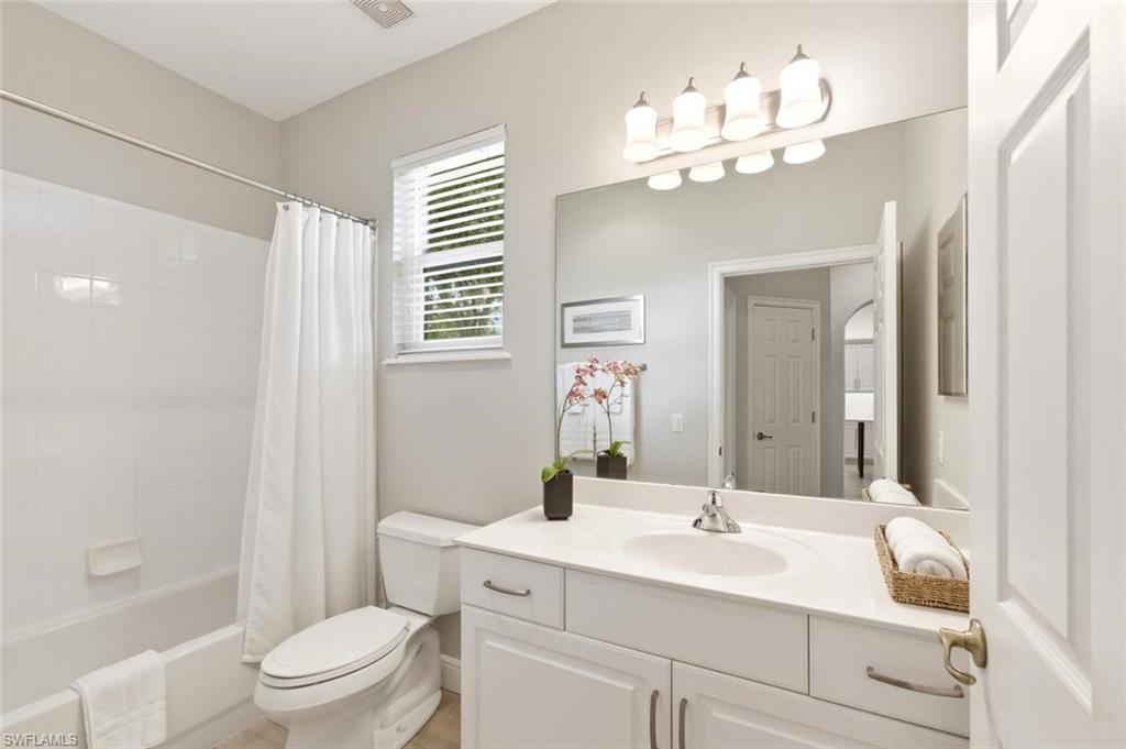 1641 Tarpon Bay DR S 27