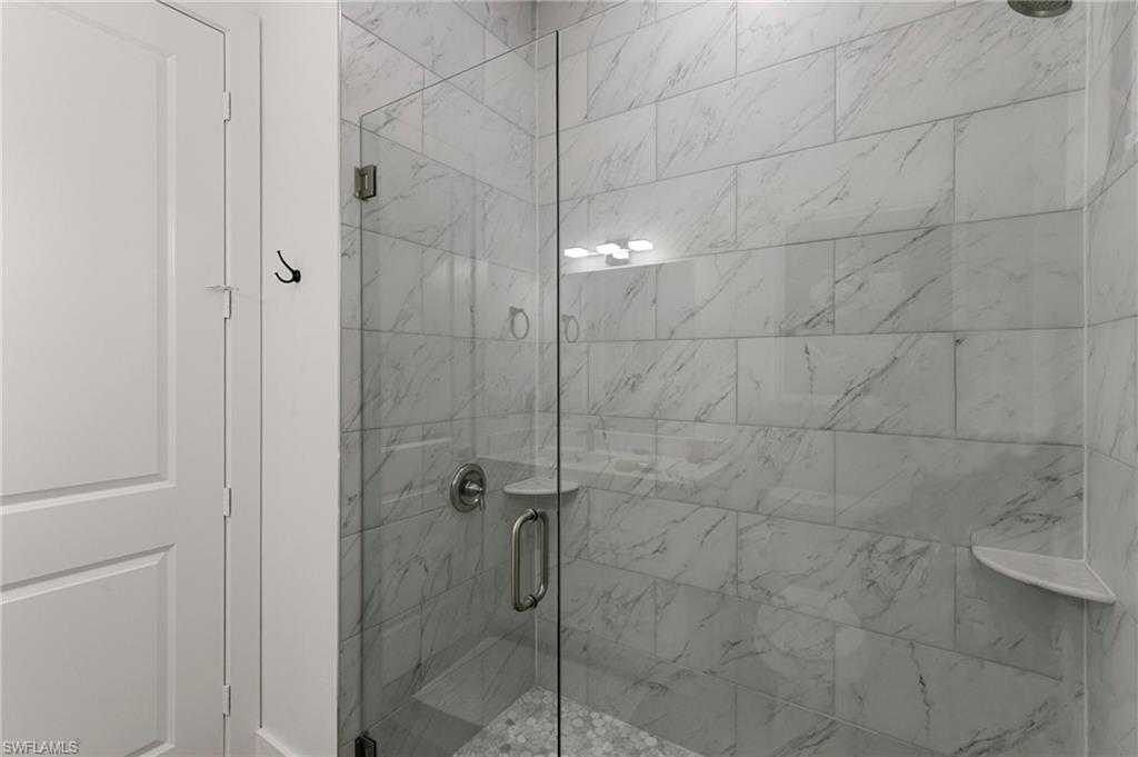 223 1st ST SW