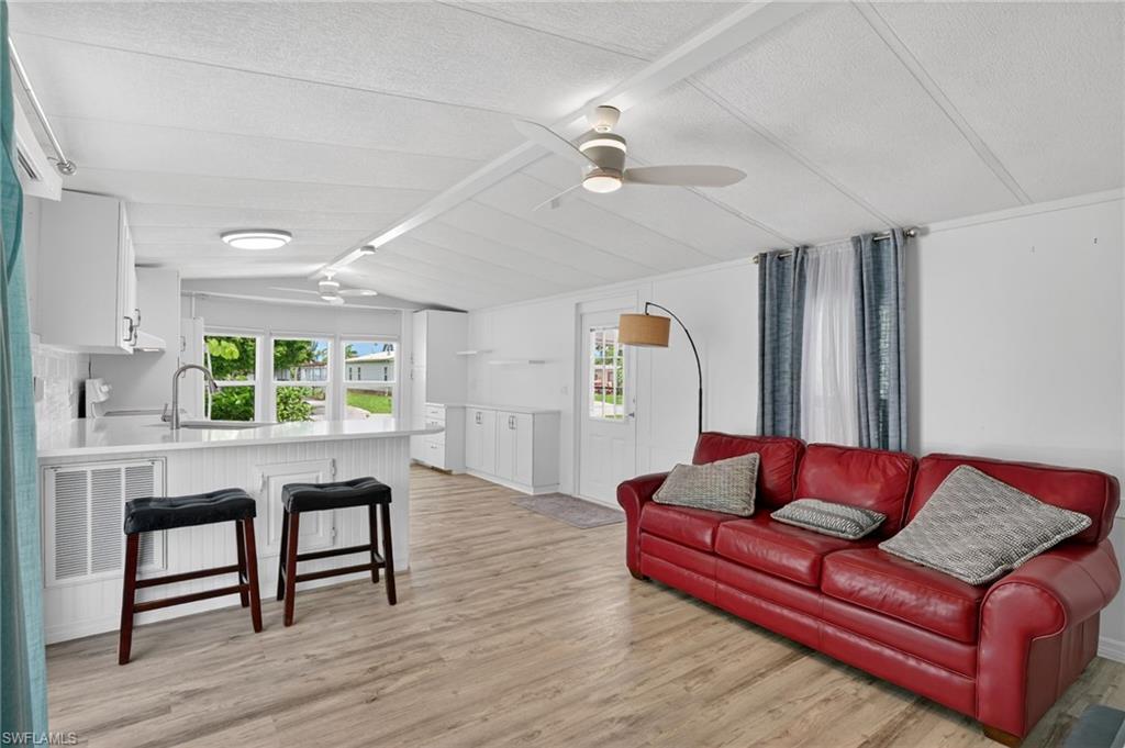 221 Grassy Key LN