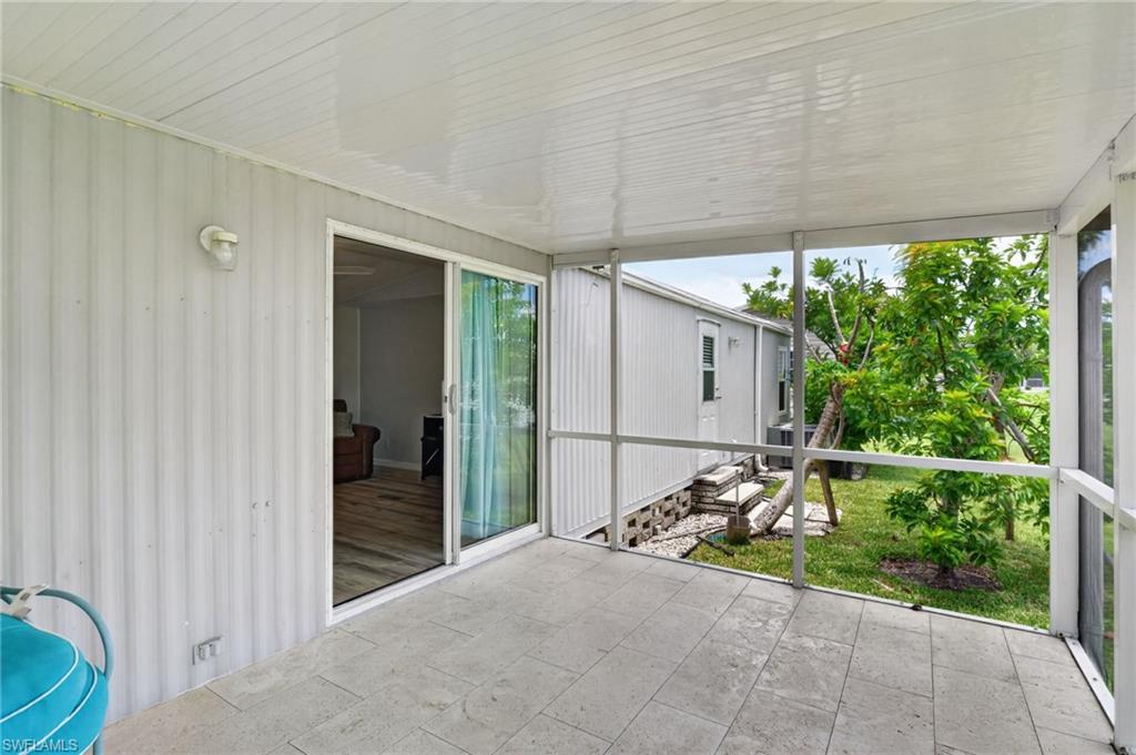 221 Grassy Key LN