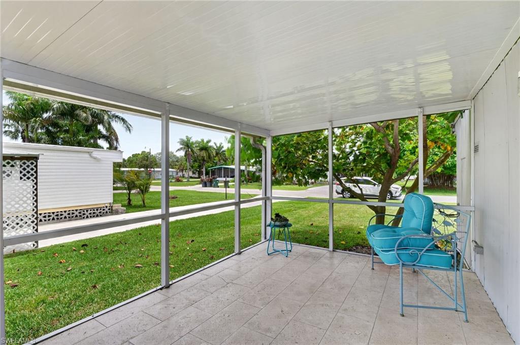 221 Grassy Key LN