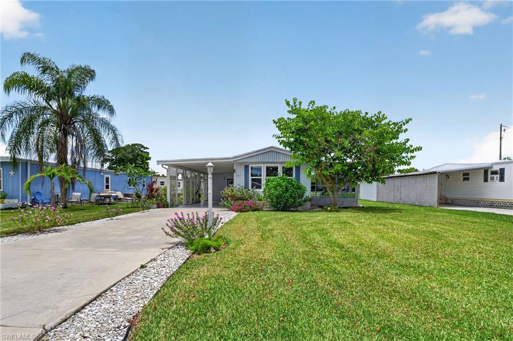 221 Grassy Key LN