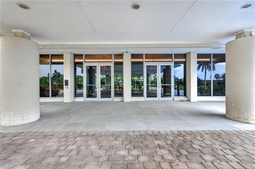320 Seaview CT 711