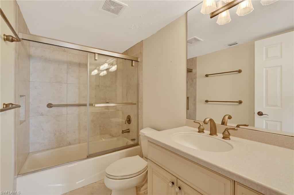 320 Seaview CT 711