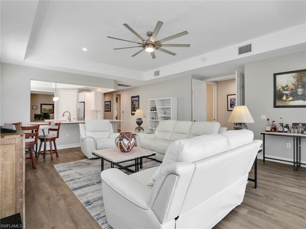 4758 Stratford CT 1302