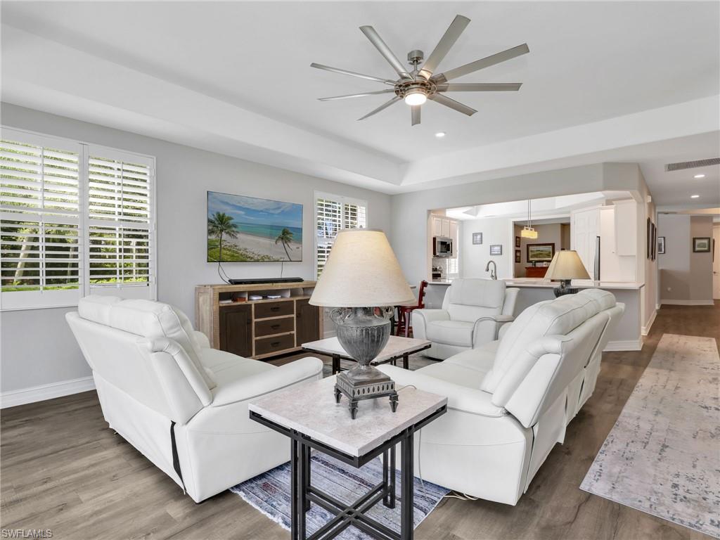 4758 Stratford CT 1302