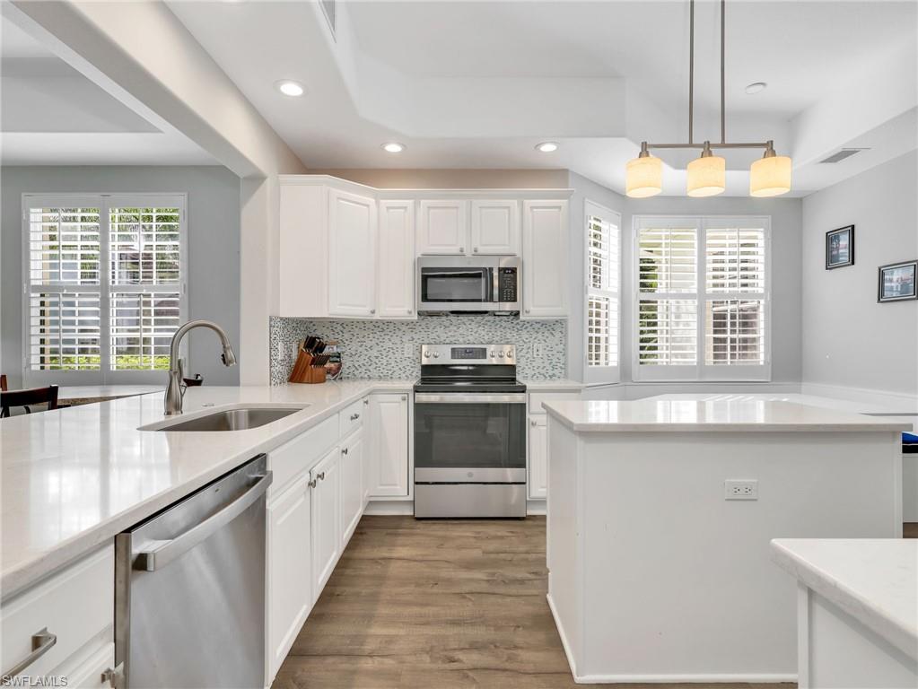 4758 Stratford CT 1302