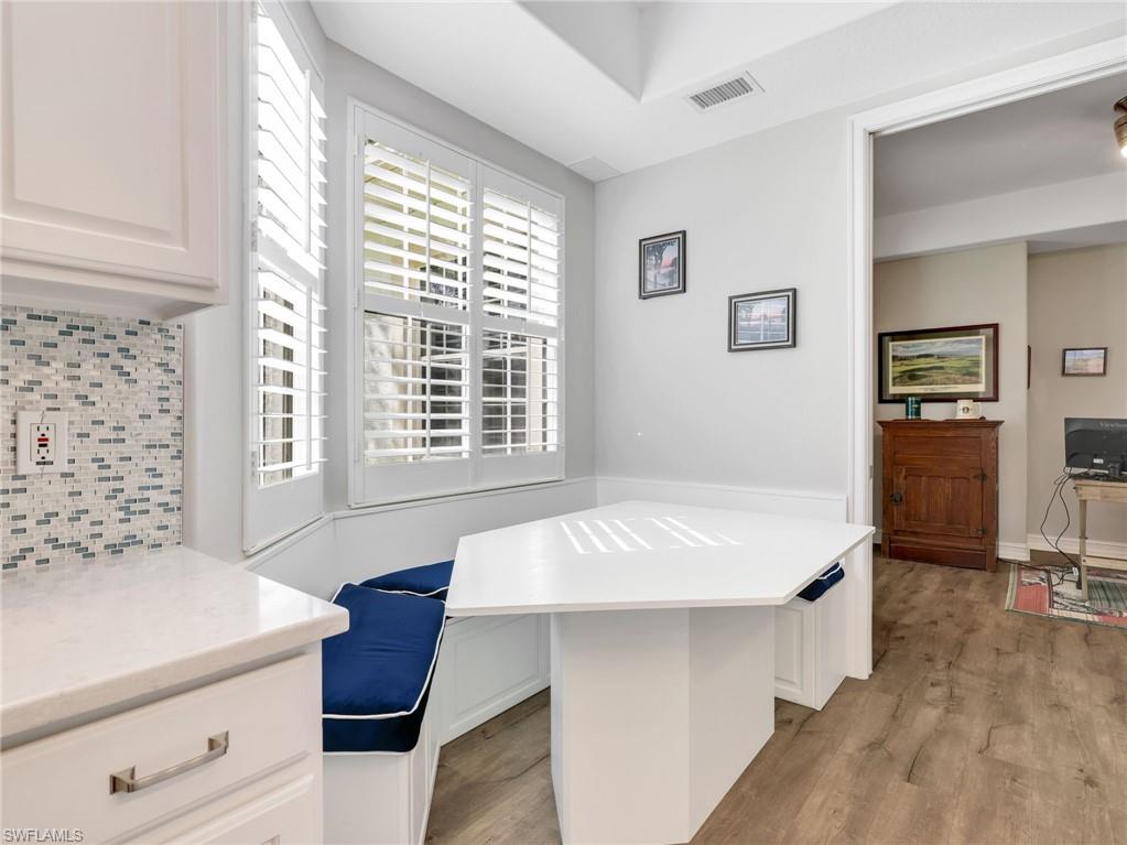 4758 Stratford CT 1302